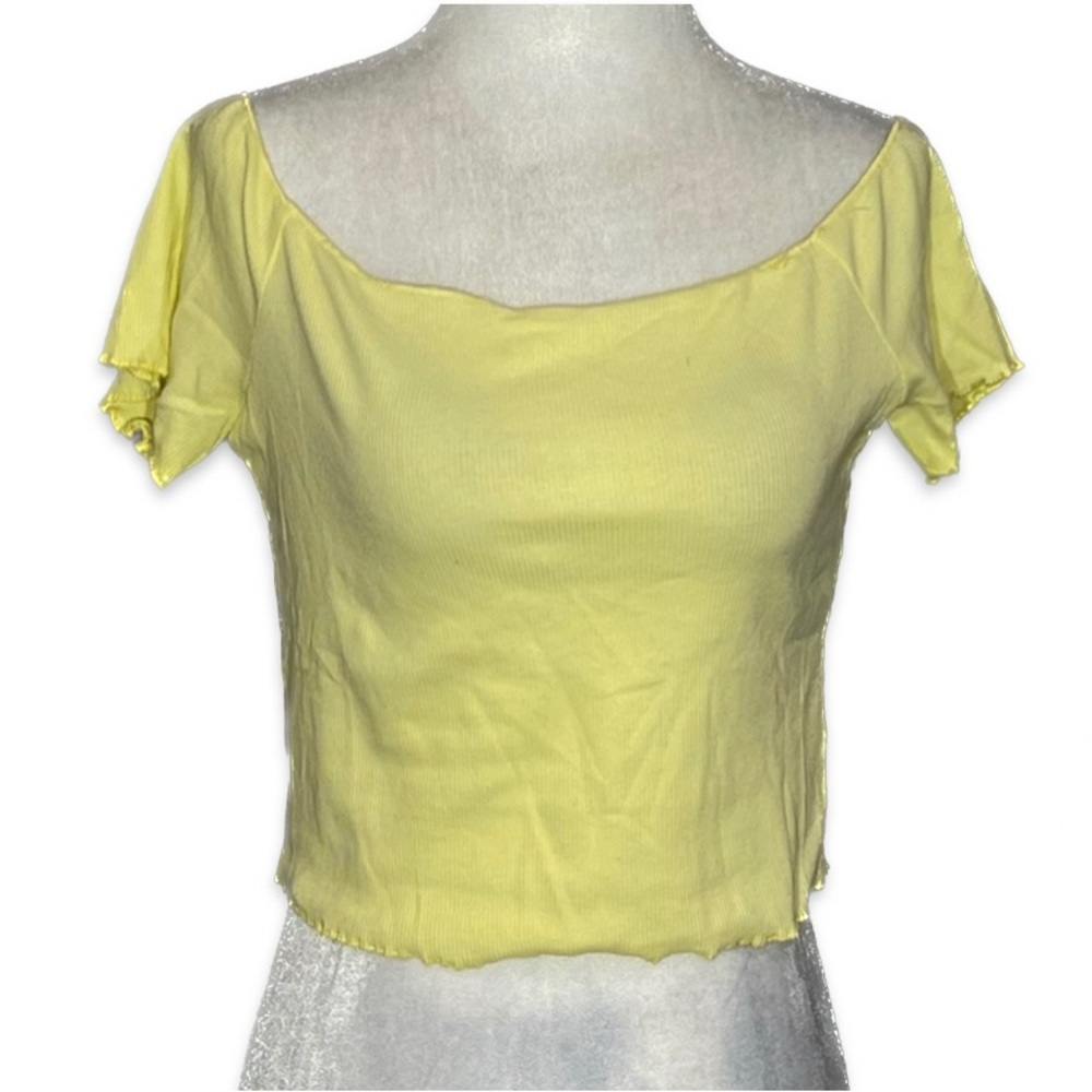 NWT Glamours Cropped Shirt